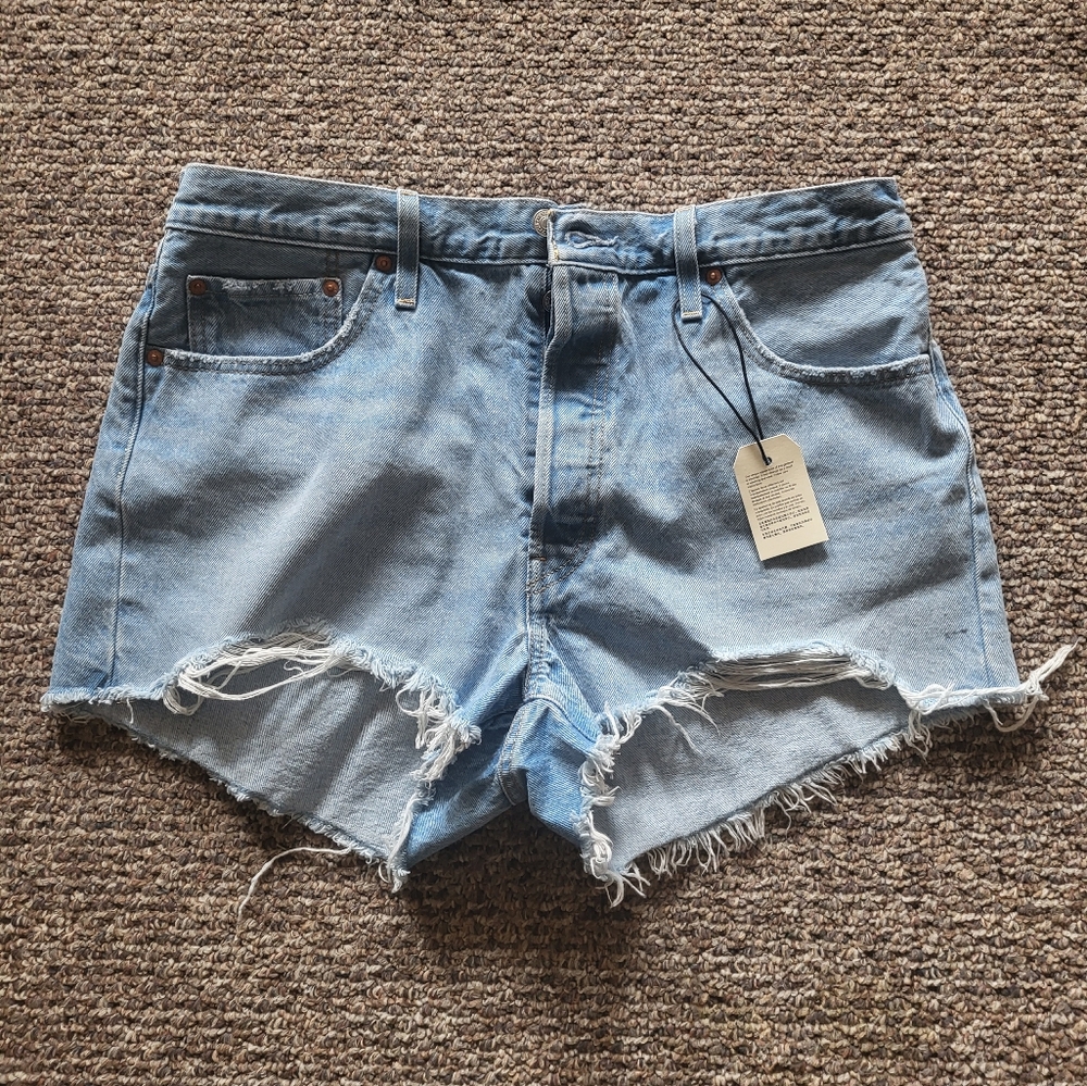 New Levis 501 Destroyed Jean Shorts